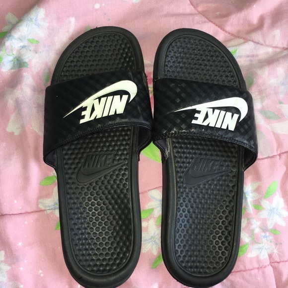 Nike Slides - Picture 1 of 2